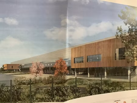 location locaux professionnels 23811 m² à chanverrie (85130)  113 102 €