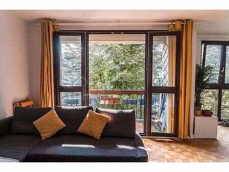 appartement 2 chambres meublé avec animaux acceptés  garage et terrasse