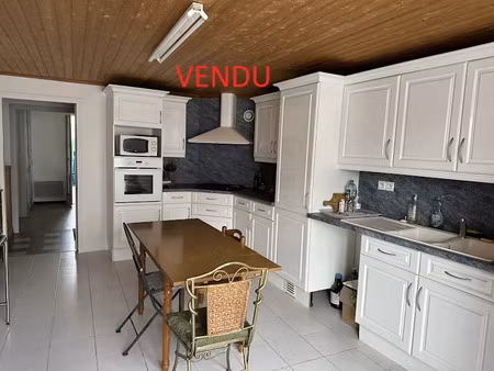 vente maison 7 pièces 194 m² à tombeboeuf (47380)  90 000 €