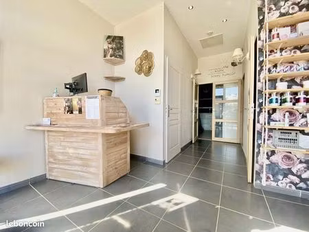 fonds de commerce 40 m² hauterives