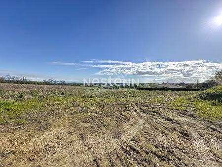 terrain constructible mirande 1470 m2
