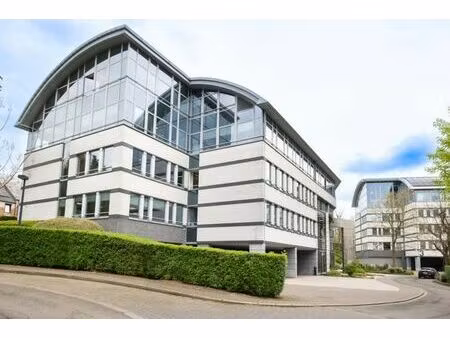 bureaux à jette  proche de toutes facilités !