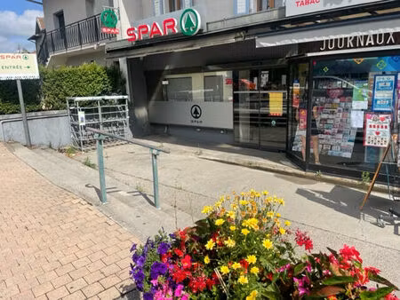 location commerce 462 m² à saint-pierre-en-faucigny (74800)