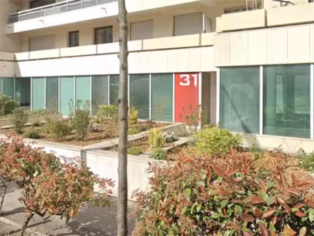 location commerce suresnes 92150