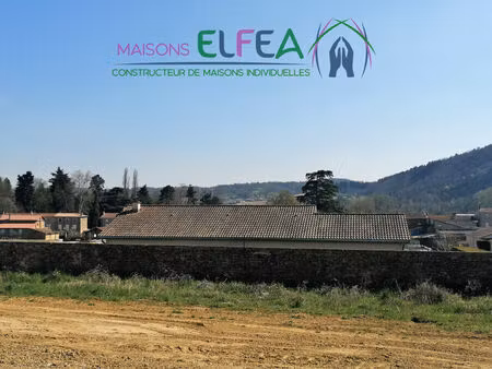 terrain légèrement pentu exposé sud