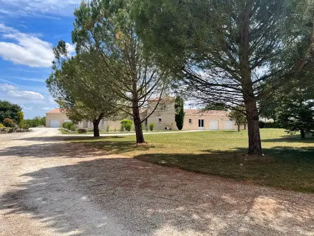 vente maison 5 pièces 311 m² à paillé (17470)  884 000 €