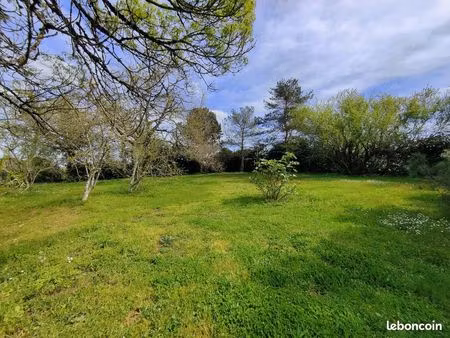 terrain 726 m² saint-médard-d'eyrans