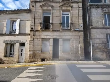 local en cours de rénovation bureau commerce salon