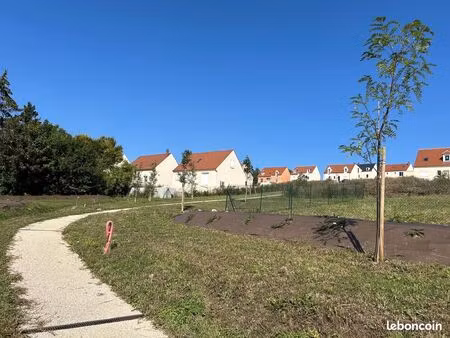 terrain 504 m² puiseux-le-hauberger