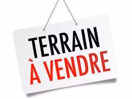 terrain 710 m² fleurie