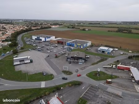 local commercial 546 m²