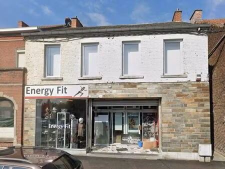 immeuble commercial avec appartement