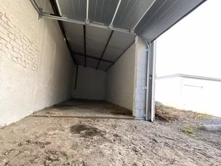 depot de 26m2 a louer sur quievrain