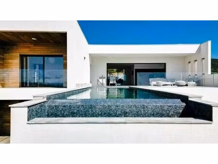 villa de luxe de 6 pièces en location pietrosella  corse