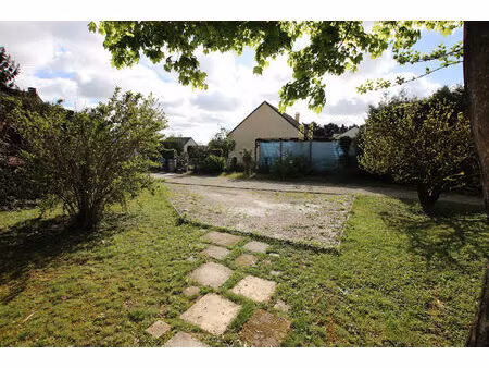 terrain plat à batir de 272 m2 à linas