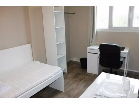 location appartement 1 pièce 14 m² à compiègne (60200)