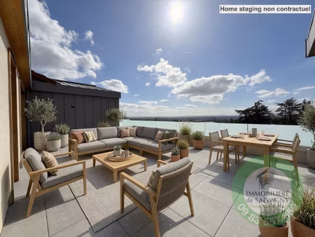 a vendre superbe t4 en duplex avec vue dégagée à la tour de