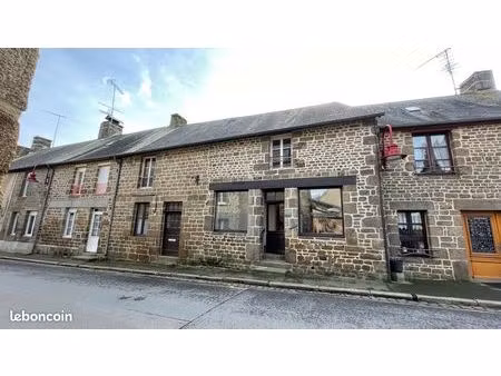 immeuble/ancienne maison de deux appartements