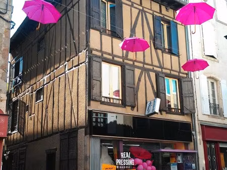 immeuble avec local commercial au centre de réalmont