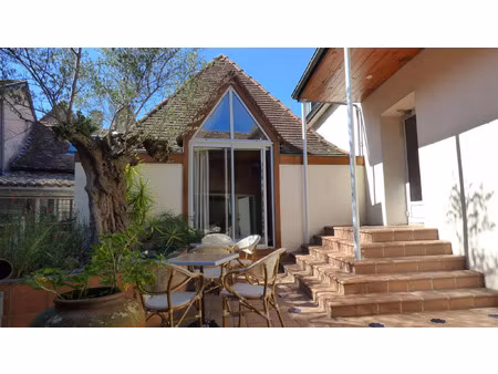 vente immeuble 1150 m² orthez (64300)