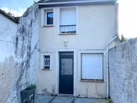 ensemble immobilier de rapport entièrement loué au coeur de v