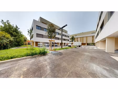 location bureau 752 m² à dardilly (69570)