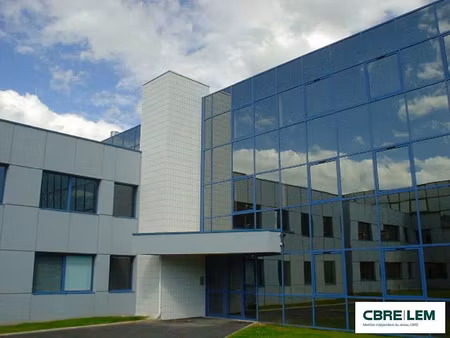 location bureau herouville saint clair 153 m²