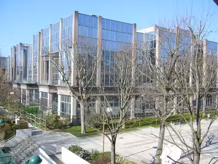 location bureau neuilly plaisance 424 m²