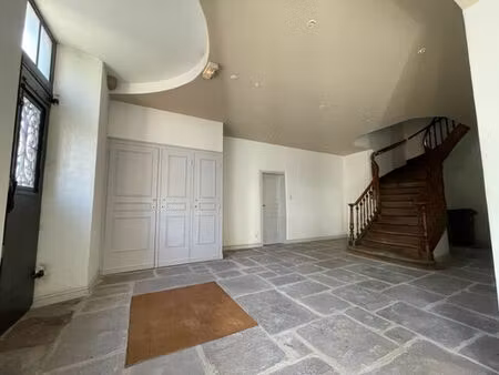 location bureau 20 m² à saint-jean-pied-de-port (64220)