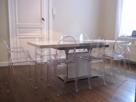 bureaux au centre ville de thuin.