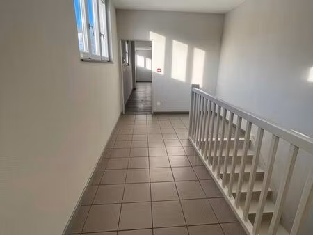 bureaux professionnels à louer proximité frontière luxembourgeoise