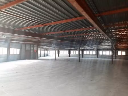 location commerce danjoutin 3 200 m²