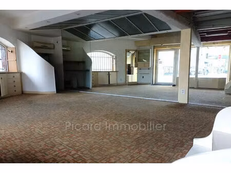 location commerce 75 m² à saint-estève (66240)