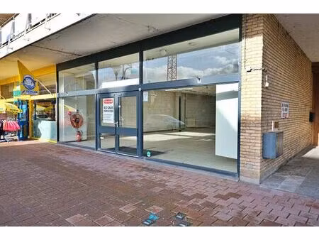 propriété commerciale (513 m²) à un emplacement bien en vue