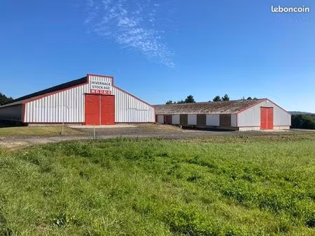 hangar pour stockage