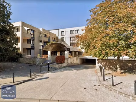 parking à louer - lognes (77) - 70€