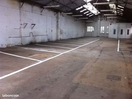 places de stationnement et box sécurisés