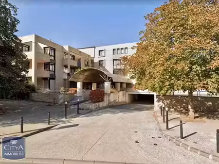 parking à louer - lognes (77) - 70€