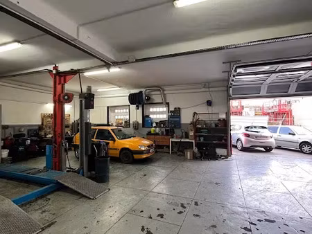 vente parking 238 m² à toulon (83000)  159 000 €