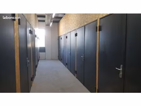 garde meubles   box de stockage