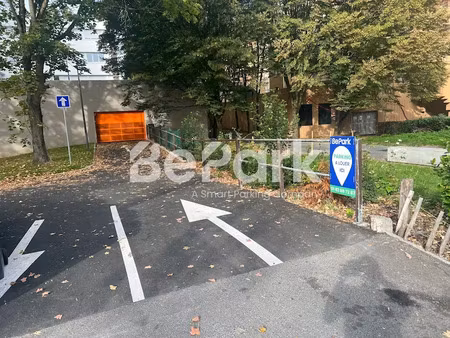 location parking 12 m² à villeneuve-d'ascq (59491)  26 €