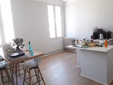 local professionnel 90 m2 avignon intra muros