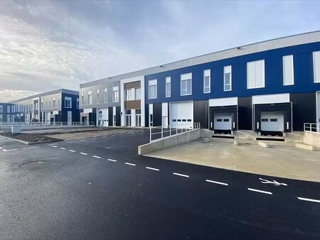 location local d'activités moissy cramayel 2 936 m²