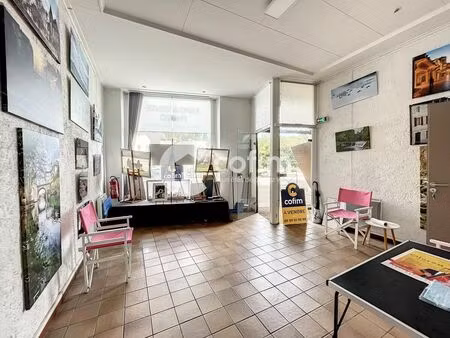 vente local commercial 2 pièces 49m2 oloron-sainte-marie 64400 - 54000 € - surface privée