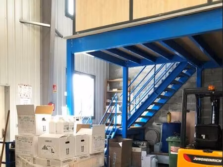 location local d'activités rambouillet 410 m²