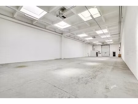 location local d'activités rungis 1 440 m²