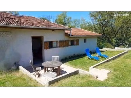 f1 meublé avec jardin