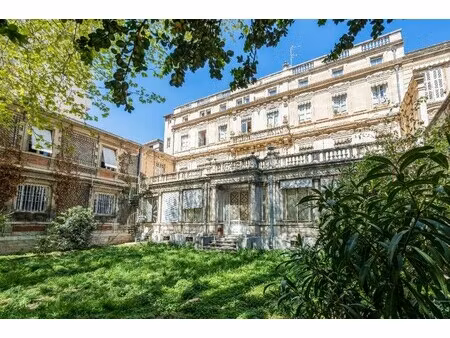 hôtel particulier à vendre dans le quartier la balance-palais des papes
