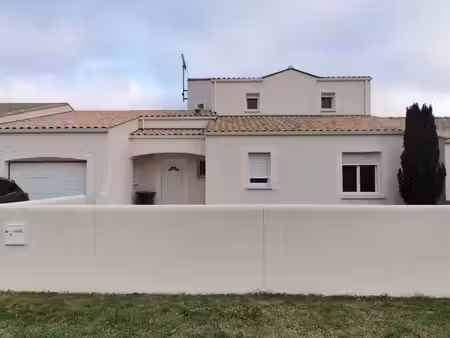 location maison périgny 17180 - - surface privée