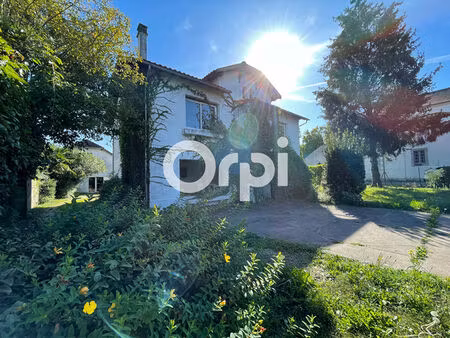 vente maison 7 pièces 274m2 pontacq 64530 - 234000 € - surface privée